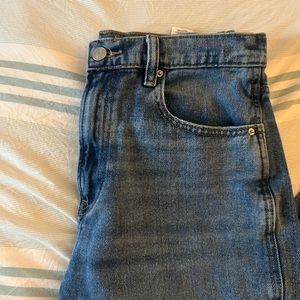 Ripped Mom Jeans with light-wash blue Pacsun